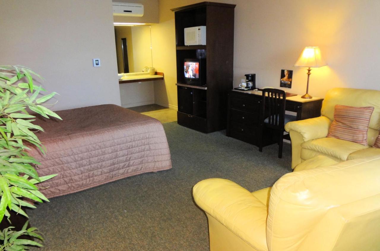 Hotel-Motel Drummond Drummondville Szoba fotó