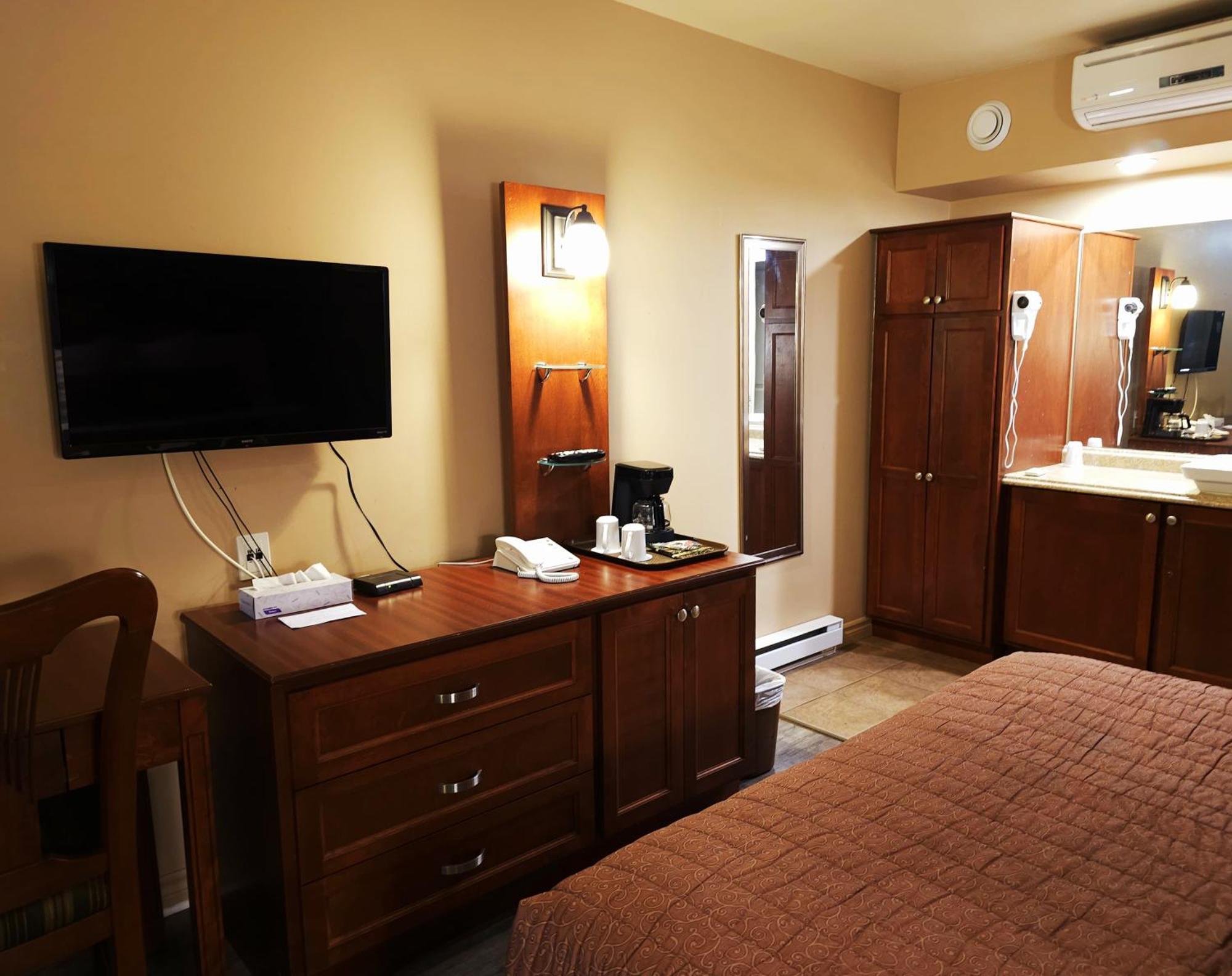 Hotel-Motel Drummond Drummondville Szoba fotó